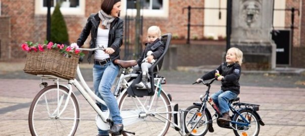 Acessórios para transportar crianças em biciclera